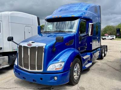 Peterbilt 579 Sleeper Semi Truck - 80" Raised Roof Sleeper, Cummins 500HP, 12 Speed Automatic