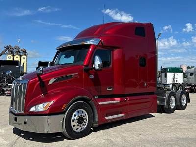 Peterbilt 579 Sleeper Semi Truck - 80" Raised Roof Sleeper, Paccar 455HP, 12 Speed Automatic