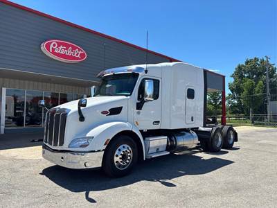 Peterbilt 579 Sleeper Semi Truck - 72" Raised Roof Sleeper, Paccar 485HP, 12 Speed Automatic