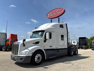 Peterbilt 579 Sleeper Semi Truck - 80" Raised Roof Sleeper, Cummins 450HP, Automatic
