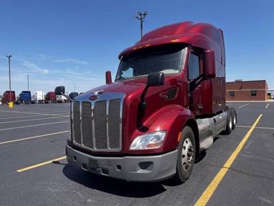 Peterbilt 579 Sleeper Semi Truck - 80" Raised Roof Sleeper, Paccar 455HP, 12 Speed Automatic