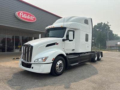 Peterbilt 579 Sleeper Semi Truck - 80" Raised Roof Sleeper, Cummins 450HP, 12 Speed Automatic
