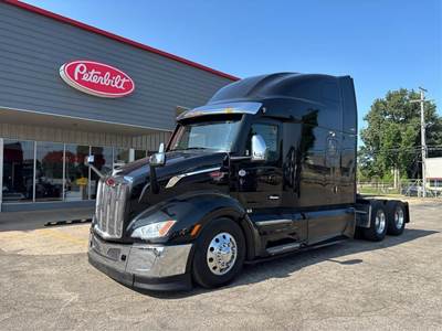 Peterbilt 579 Sleeper Semi Truck - 80" Raised Roof Sleeper, Paccar 455HP, 12 Speed Automatic