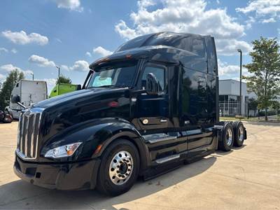 Peterbilt 579 Sleeper Semi Truck - 80" Raised Roof Sleeper, Cummins 450HP, 12 Speed Automatic
