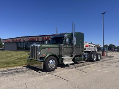 Peterbilt 589 Sleeper Semi Truck - 72" Mid Roof Sleeper, Cummins 565HP, 18 Spd Speed