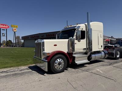 Peterbilt 589 Sleeper Semi Truck - 72" Mid Roof Sleeper, Cummins 565HP, 18 Spd Speed