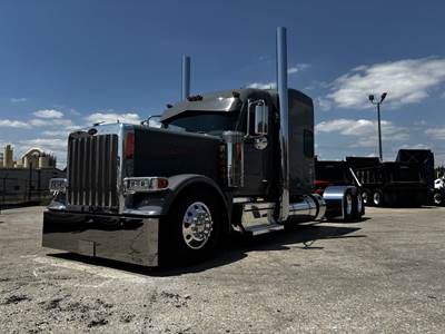 Peterbilt 589 Sleeper Semi Truck - 80" Raised Roof Sleeper, Cummins 565HP, 18 Spd Speed