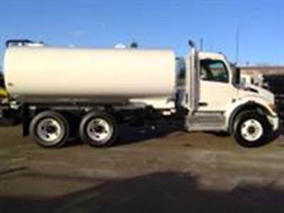 Peterbilt 548 Water Truck - Paccar 300HP, Automatic