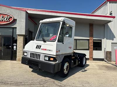 Ottawa T2 Yard Spotter Truck