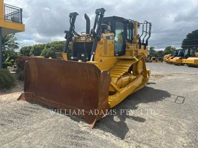 Caterpillar D6T Dozer