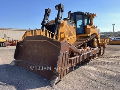 Caterpillar D8T Dozer