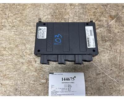 Meritor 4008671030 ABS Control Module for a Freightliner CASCADIA 126