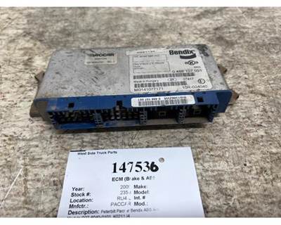Paccar Q27-6040-0101 ABS Control Module for a Peterbilt 386