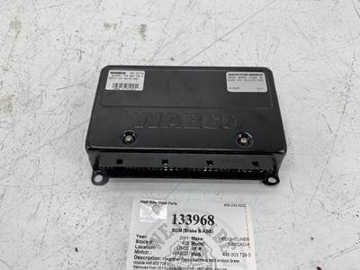 Wabco 446 003 729 0 ABS Control Module for a Freightliner CASCADIA