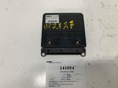 Wabco 446 004 602 0 ABS Control Module for a Freightliner M2 106