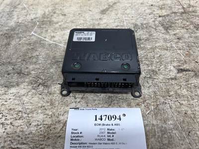Wabco 446 004 603 0 ABS Control Module for a Western Star TR 4900 FA