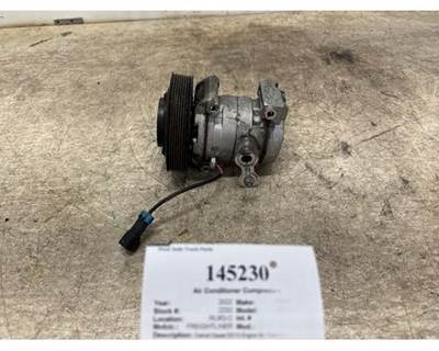 Freightliner 22-75520-000 A/C Compressor for a Freightliner CASCADIA 126