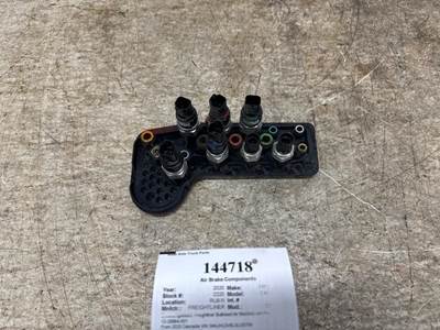 Freightliner 12-26964-001 Air Brake System for a Freightliner CASCADIA 126