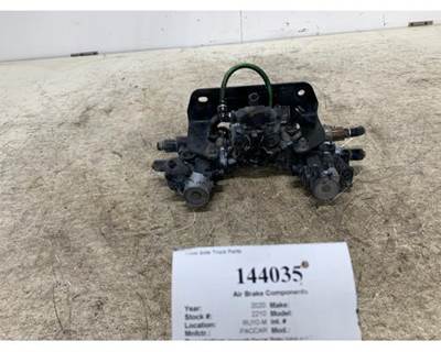 Paccar G90-1259-001 Air Brake System for a Kenworth T680