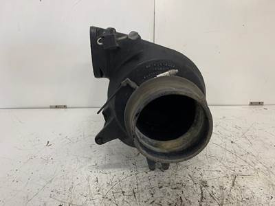 Donaldson P542207 Air Cleaner / Air Filter Housing for a Kenworth T2000