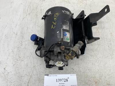 Bendix AD-9 Air Dryer for a Kenworth T300