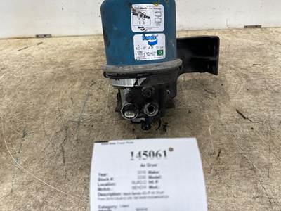 Bendix AD-IP Air Dryer for a Mack CXU612