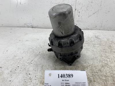 Wabco 4324701000 Air Dryer for a Freightliner CASCADIA 125BBC