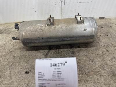 Mack 21183533 Air Tank for a Mack CXU613