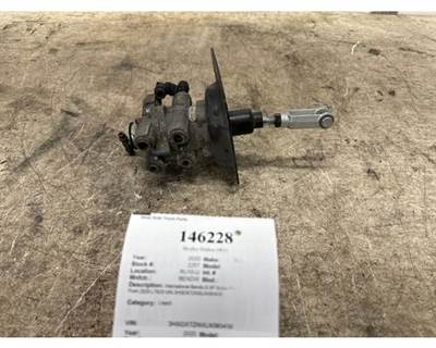 Bendix 5006960 Air Valve for a International LT625