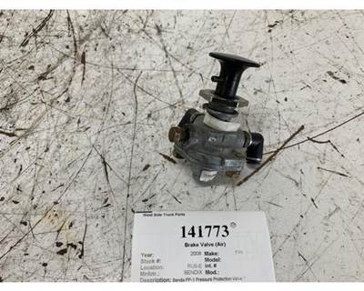 Bendix 5011583 Air Valve for a Freightliner M2 106