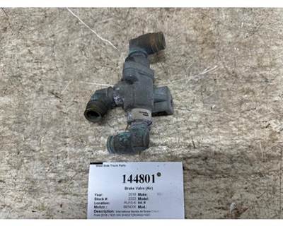 Bendix 5016115 Air Valve for a International LT625