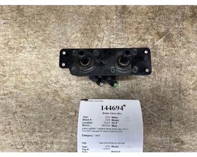 Bendix 5018303 Air Valve for a Freightliner CASCADIA 126