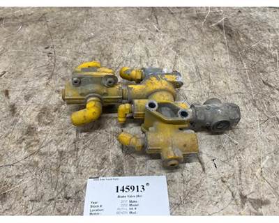 Bendix T-240004-D Air Valve for a Mack CXU613