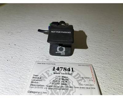 Paccar G90-1260-001 Air Valve for a Peterbilt 579