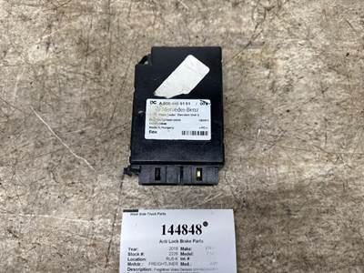 Freightliner A0004465151 for a Freightliner CASCADIA 126