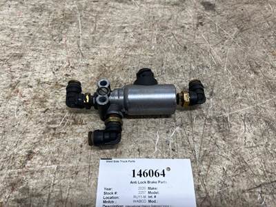 Wabco 4721708670 for a International LT625