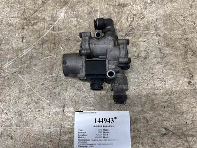 Wabco 4721950520 for a Freightliner CASCADIA 126