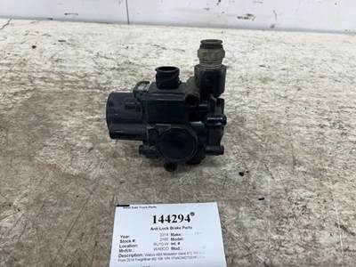 Wabco 4721950940 for a Freightliner M2 106