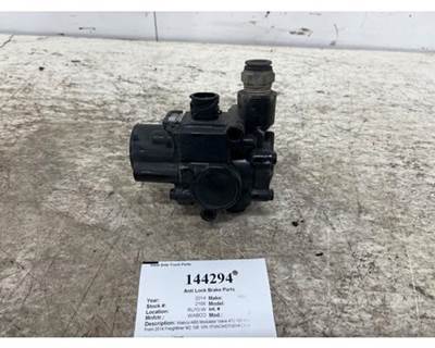 Wabco ABS Modulator Valve, Part # 4721950940, From 2014 Freightliner M2 106