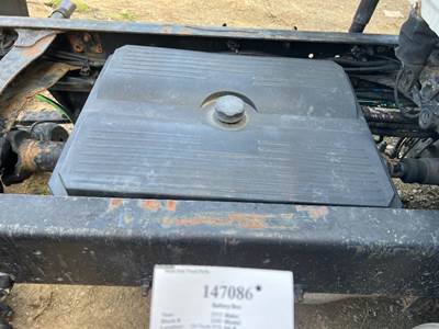 Freightliner 06-21446-002 Battery Box for a Freightliner CASCADIA