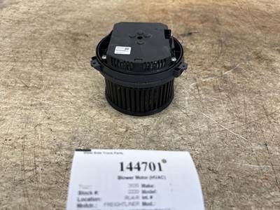 Freightliner GB338001 HVAC Blower Motor for a Freightliner CASCADIA 126