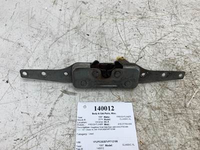 Freightliner A18-27783-000 Left for a Freightliner CLASSIC XL