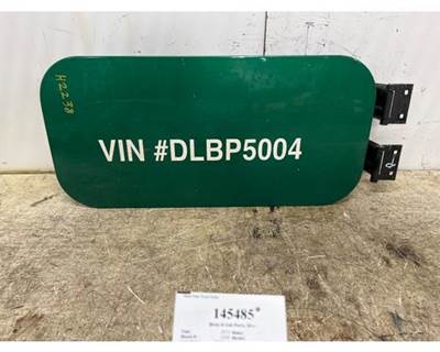 2013 Freightliner Cascadia Right Lower Sleeper Storage Door, Part # A18-65590-000