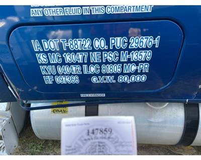 2021 Freightliner Cascadia Sleeper Storage Door Lower Right, Part # A18-71737-000