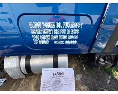 2021 Freightliner Cascadia Left Lower Sleeper Storage Door, Part # A18-71737-000