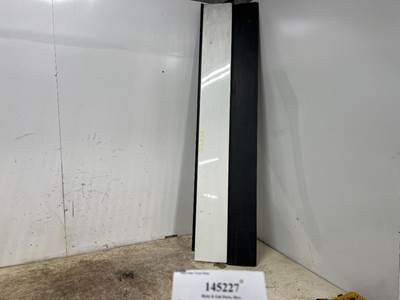 Freightliner A22-67112-003 Right for a Freightliner CASCADIA 126