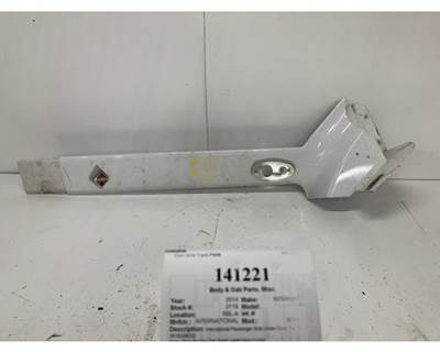 2014 International Prostar Right Under Door Cab Skirt, Part # 3618209C92