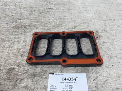 Paccar P62-1014 for a Peterbilt 579