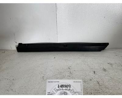 Used 2016 Kenworth T680 Right Cab Rocker Cover, Part # R22-1441