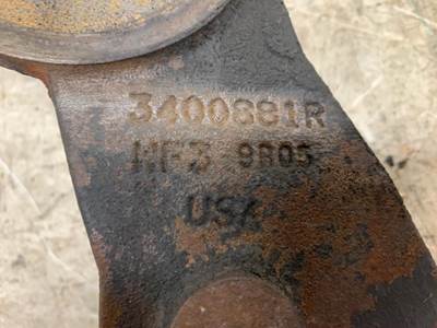 Cummins 3400881 Bracket for a Freightliner CENTURY CLASS 112